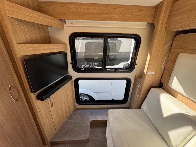 2026 Leisure Travel Vans 2026 Leisure Travel Vans Wonder - thumbnail 15