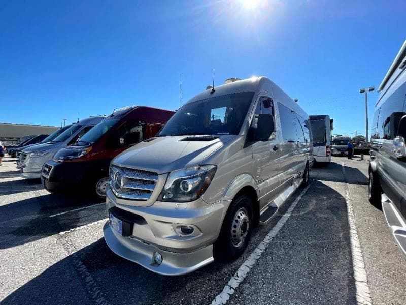 2019 Midwest Automotive Designs 2019 Midwest Automotive Designs Passage - thumbnail 3