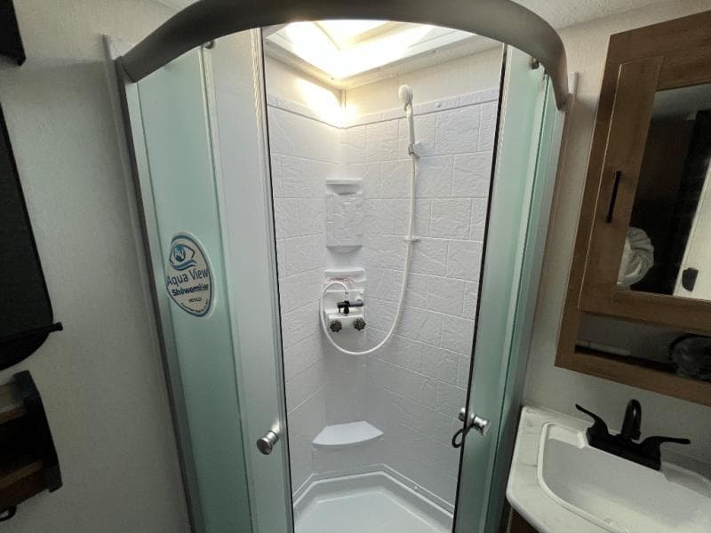 2024 Coachmen 2024 Coachmen Freedom Express - thumbnail 20