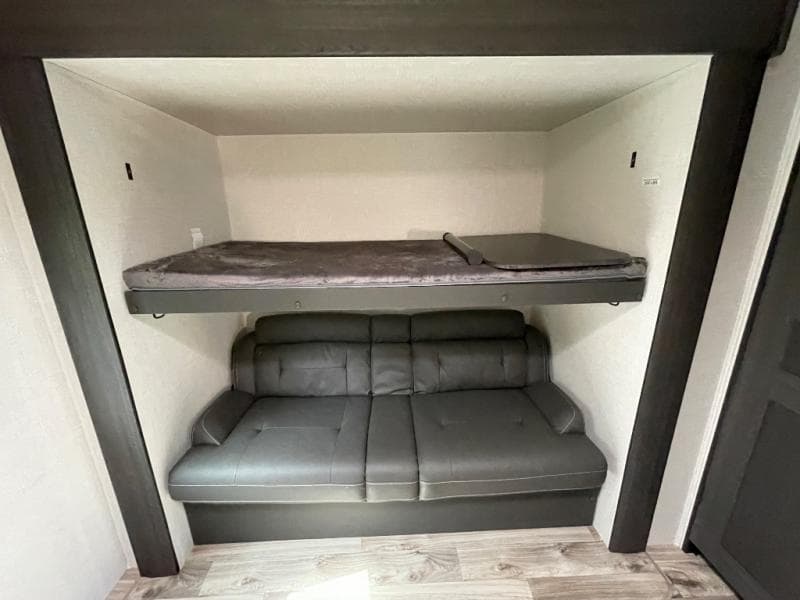 2024 Venture RV 2024 Venture RV SportTrek - thumbnail 27