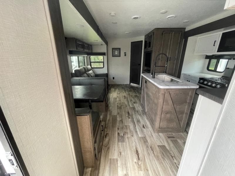 2024 Venture RV 2024 Venture RV SportTrek - thumbnail 50