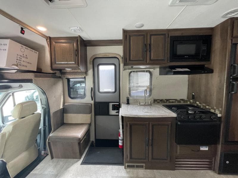 2018 Coachmen 2018 Coachmen Prism - thumbnail 9