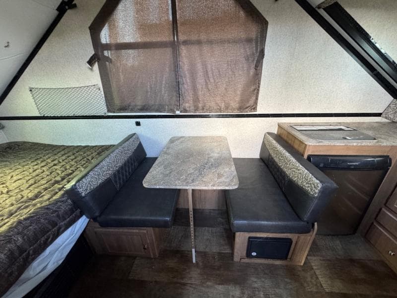 2018 Rockwood 2018 Rockwood Hard Side High Wall - thumbnail 8