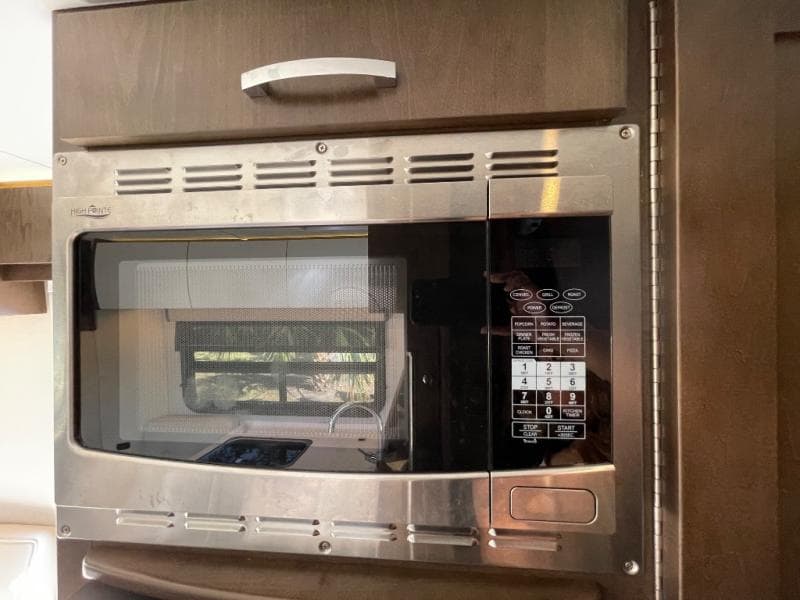 2018 Leisure Travel Vans 2018 Leisure Travel Vans Unity - thumbnail 11