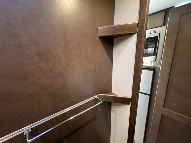 2018 Leisure Travel Vans 2018 Leisure Travel Vans Unity - thumbnail 16