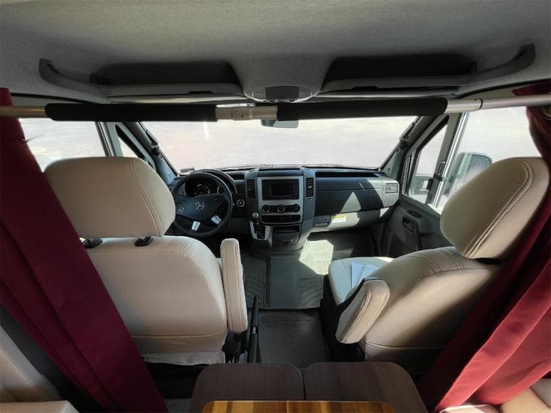 2018 Leisure Travel Vans 2018 Leisure Travel Vans Unity - thumbnail 5