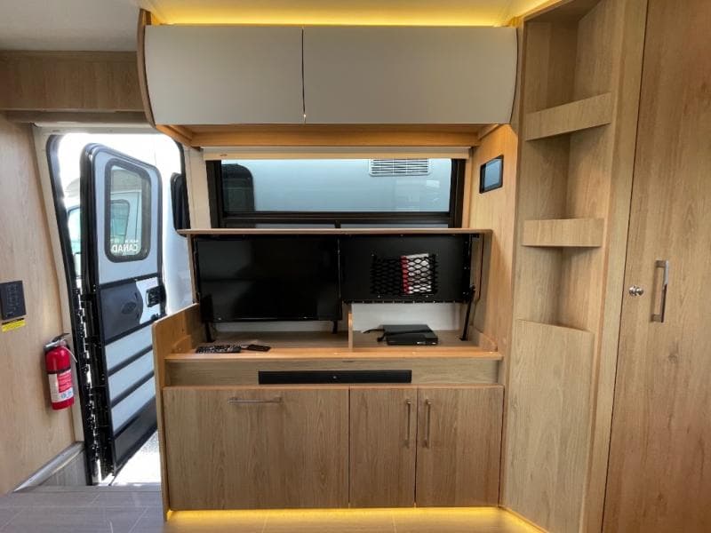 2020 Leisure Travel Vans 2020 Leisure Travel Vans Wonder - thumbnail 22