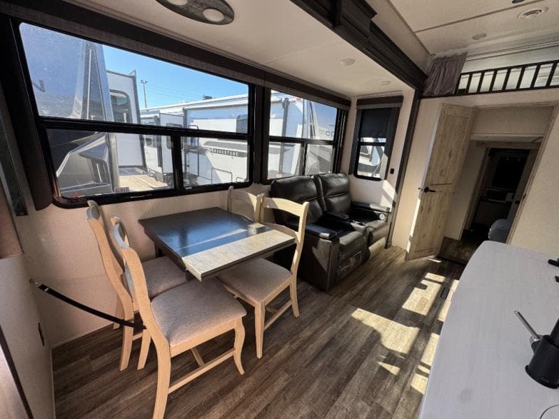 2023 Keystone RV 2023 Keystone RV Avalanche - thumbnail 15