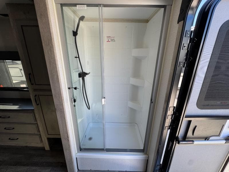 2023 Keystone RV 2023 Keystone RV Avalanche - thumbnail 23