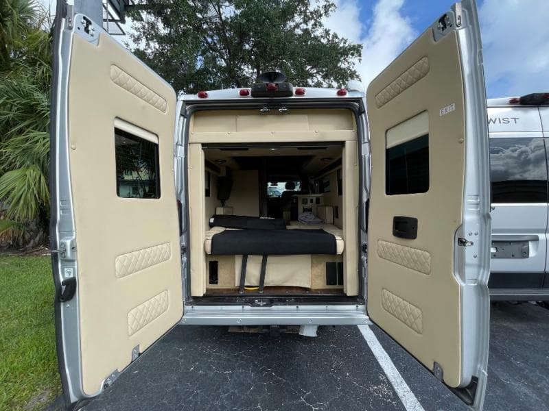 2020 Midwest Automotive Designs 2020 Midwest Automotive Designs Legend - thumbnail 10