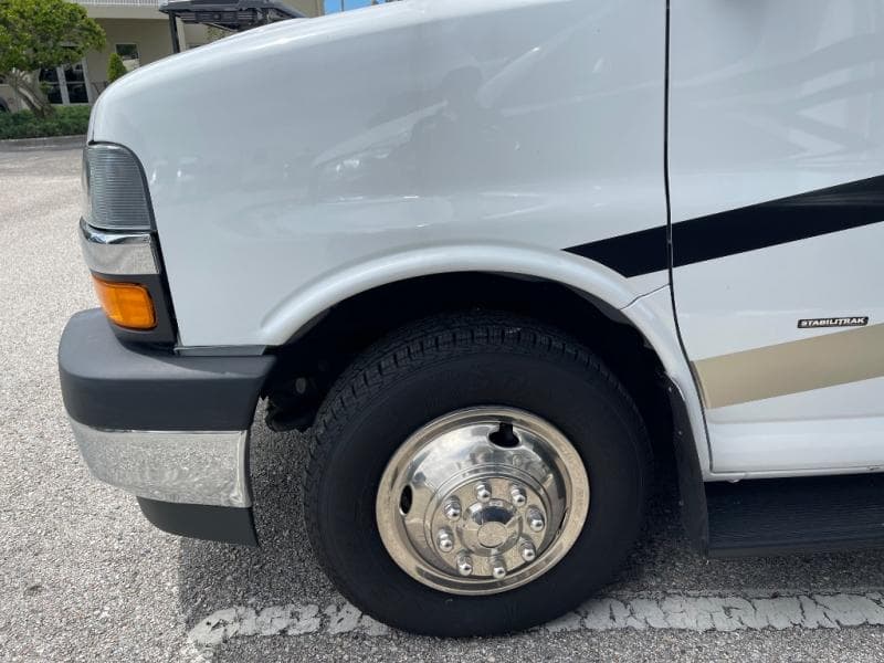 2024 Coachmen 2024 Coachmen Freelander - thumbnail 5