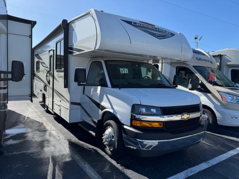 2024 Coachmen Leprechaun 270QB Chevy