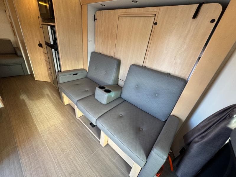 2020 Leisure Travel Vans 2020 Leisure Travel Vans Unity - thumbnail 11