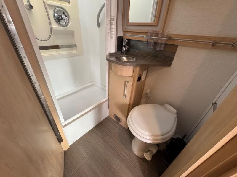 2020 Leisure Travel Vans 2020 Leisure Travel Vans Unity - thumbnail 22