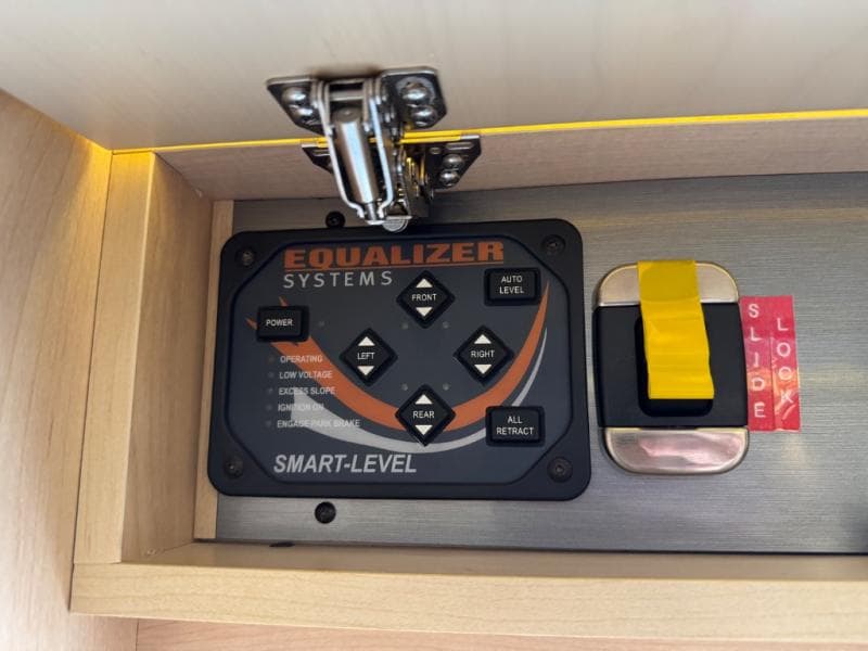 2020 Leisure Travel Vans 2020 Leisure Travel Vans Unity - thumbnail 26