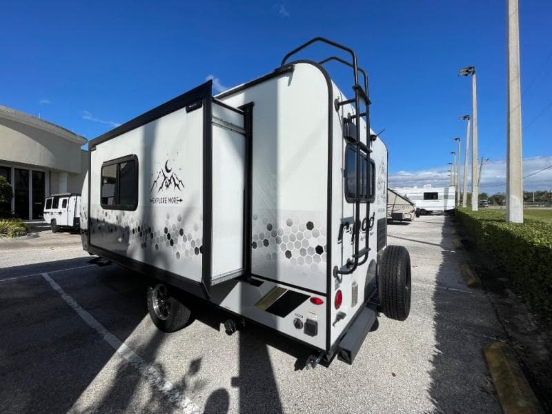 2022 Forest River 2022 Forest River R-Pod - thumbnail 4