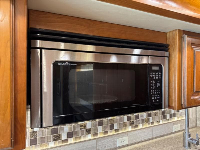 2018 Tiffin Motorhomes 2018 Tiffin Motorhomes Allegro Bus - thumbnail 14