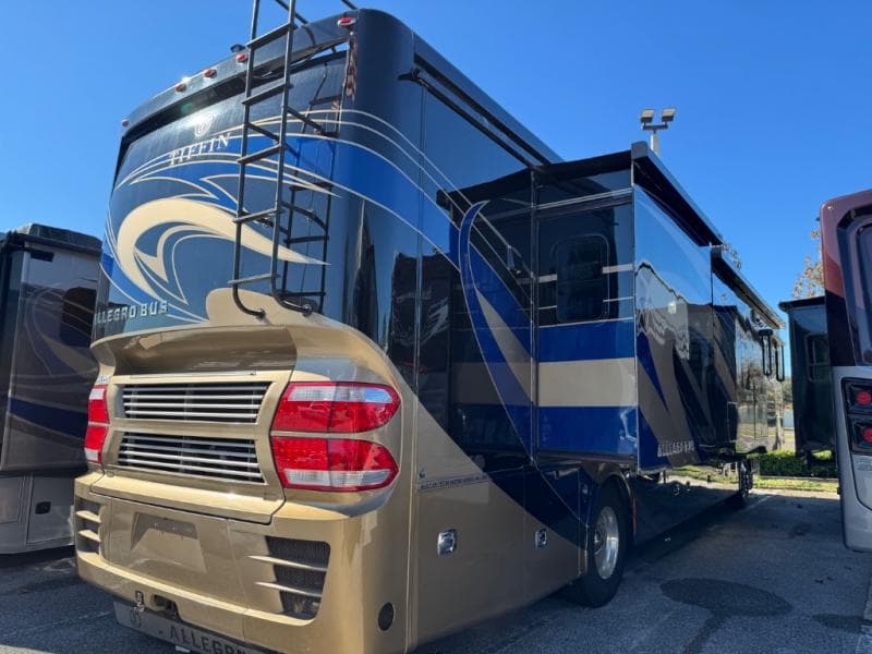2018 Tiffin Motorhomes 2018 Tiffin Motorhomes Allegro Bus - thumbnail 4