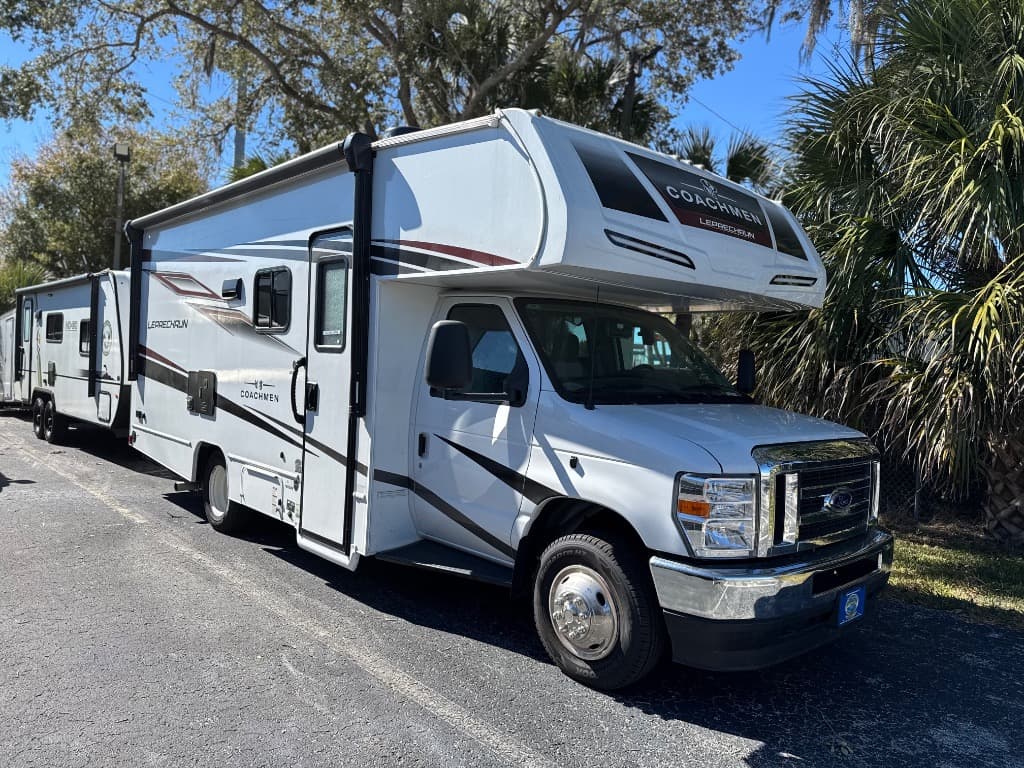 2025 Coachmen Leprechaun 220XG Chevy